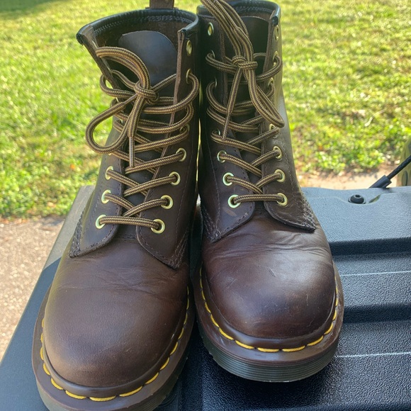 DR. MARTENS 1460 CRAZY HORSE LEATHER LACE UP BOOTS - (Ladies 6/Mens 5) - Picture 7 of 9